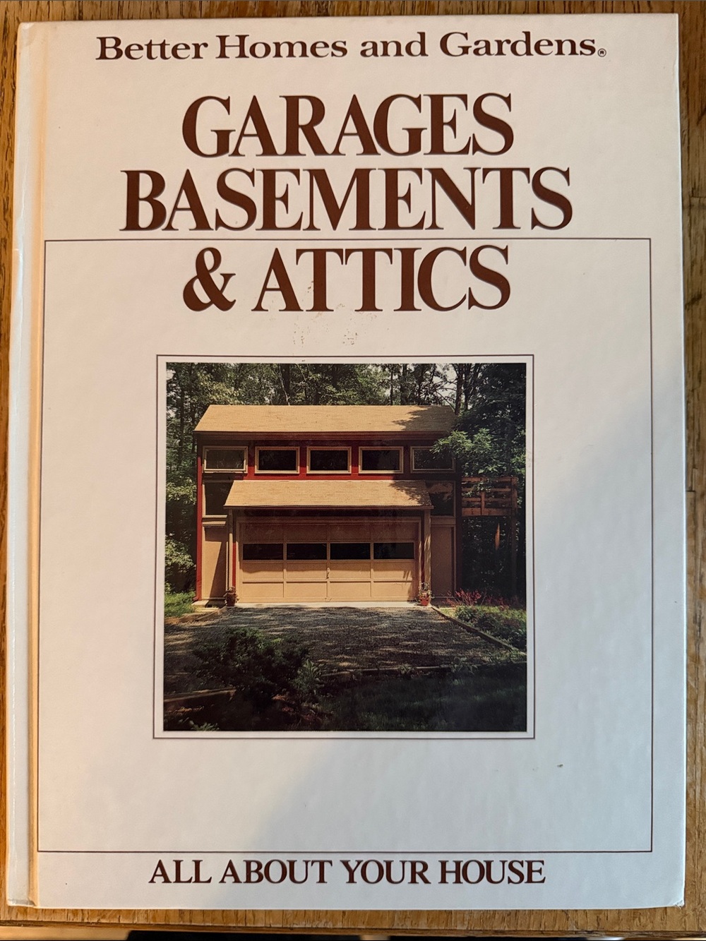 Better Homes And Gardens Book - White Cover with Brown Text